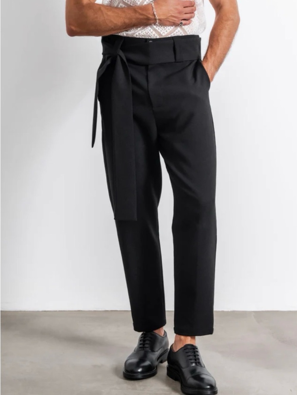 ORTTU Men's Black High-Waist Tie-Waist Trousers